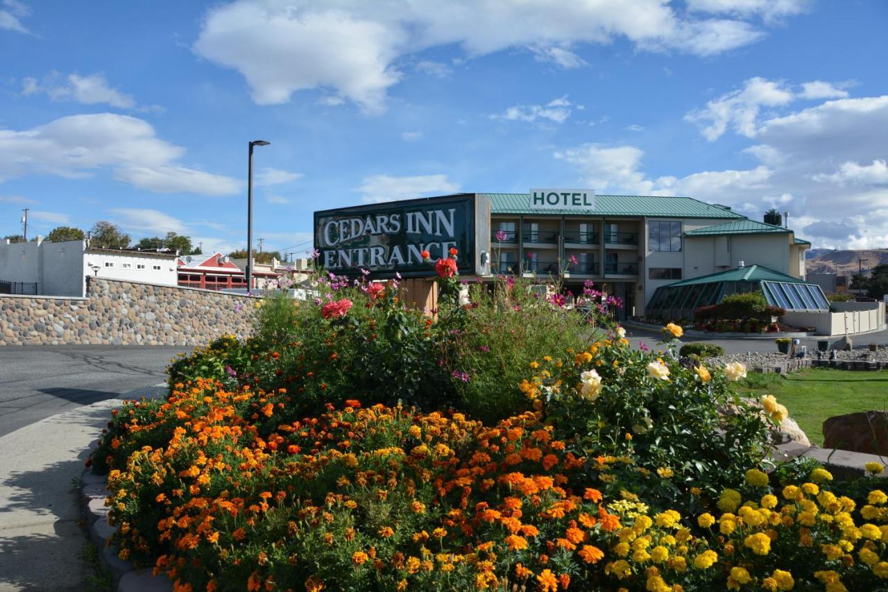 Cedars Inn Wenatchee Eksteriør bilde