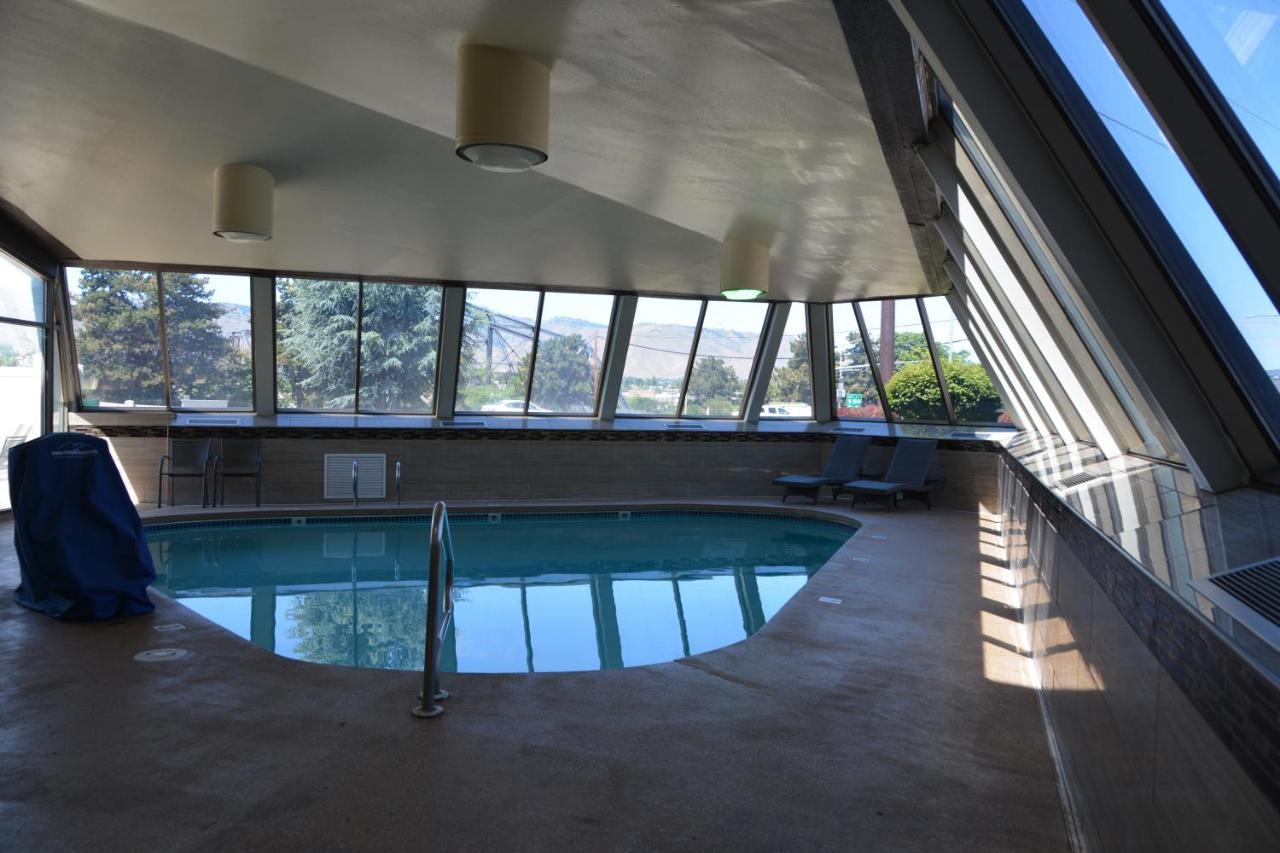 Cedars Inn Wenatchee Eksteriør bilde