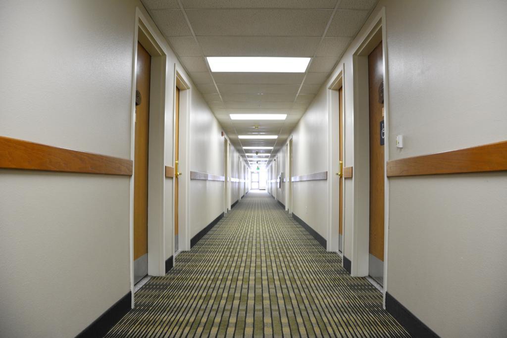 Cedars Inn Wenatchee Eksteriør bilde