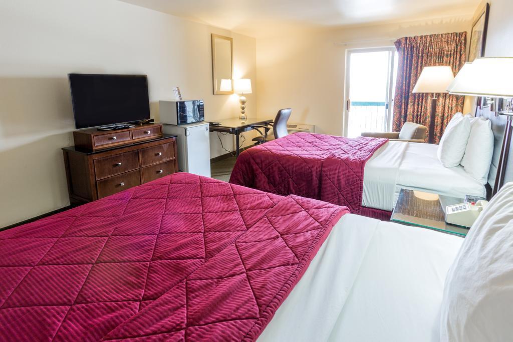 Cedars Inn Wenatchee Eksteriør bilde