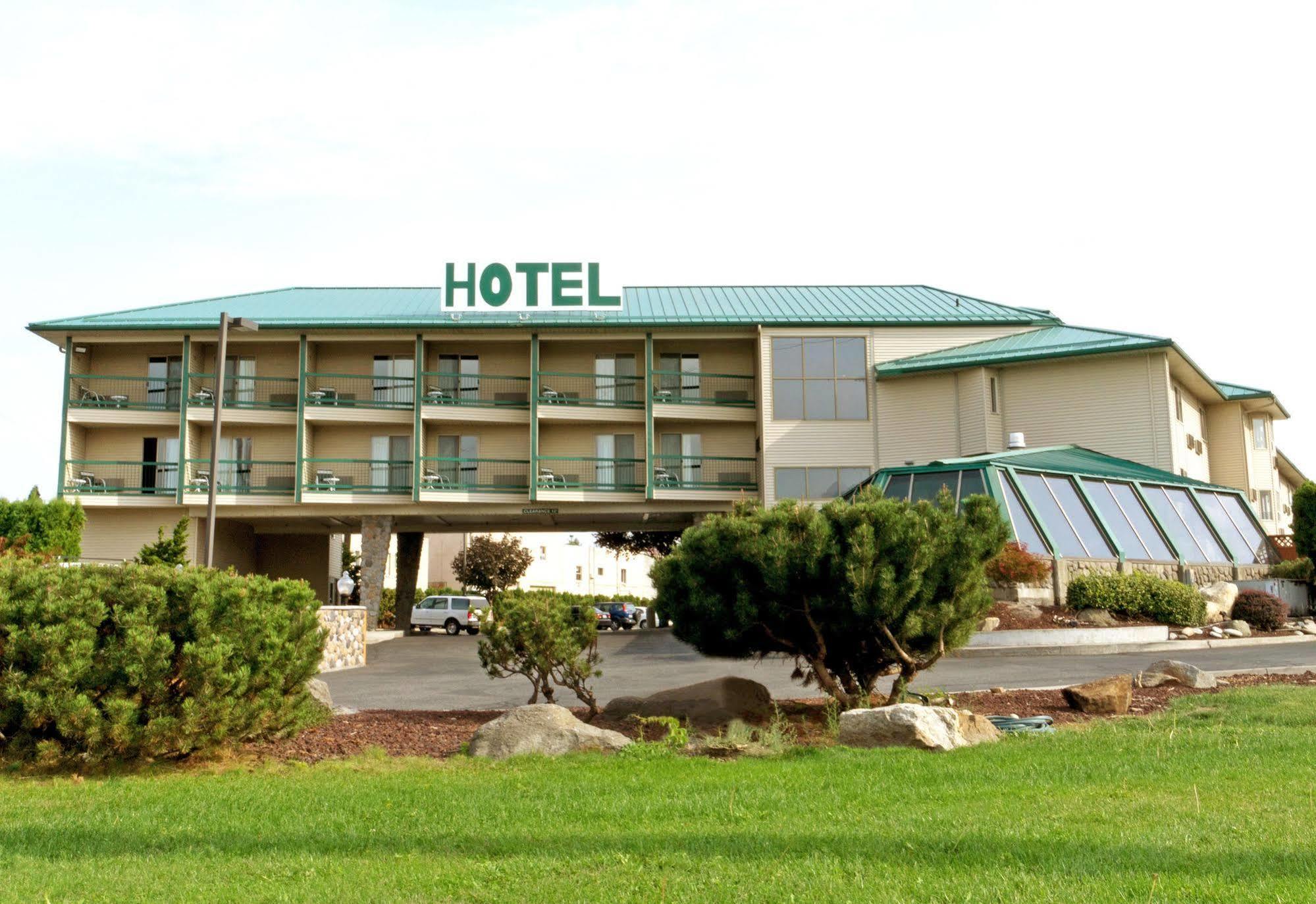 Cedars Inn Wenatchee Eksteriør bilde
